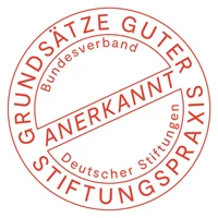 Logo-Grundsaetze-guter-Stiftungspraxis-rot.jpg