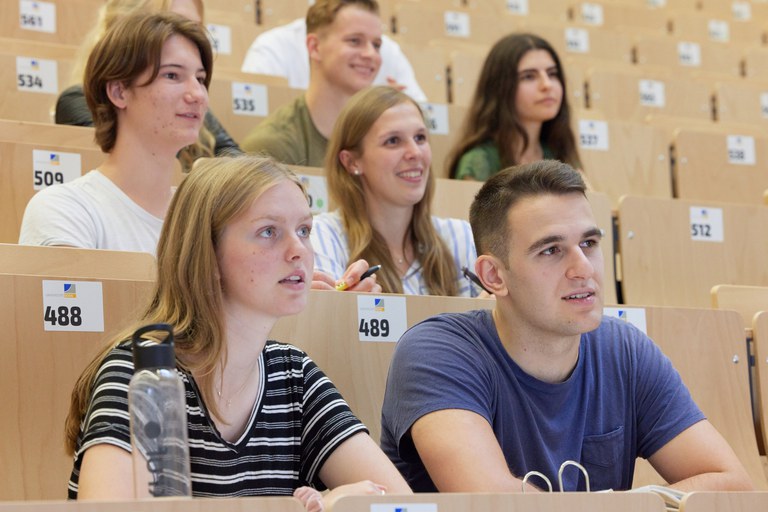 Besuch einer Vorlesung an der Uni Bonn